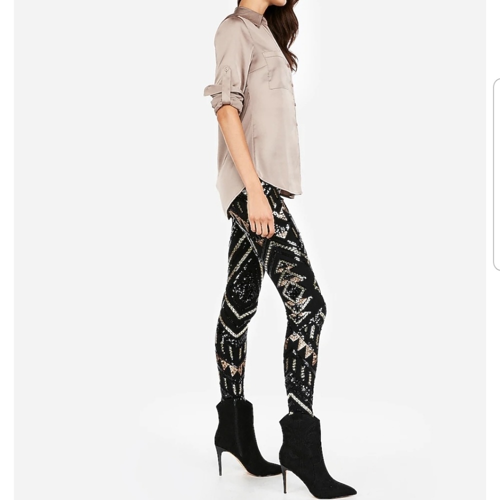 High Waisted Sequin Pattern Legging